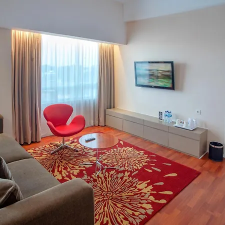 The Zhm Premiere Padang Hotel Room photo
