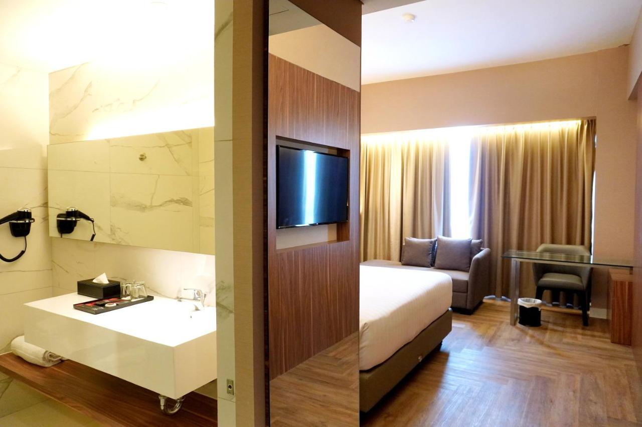 The Zhm Premiere Hotel Padang (Sumatra)